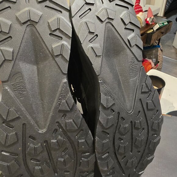 The North Face Women's Oxeye Tech Shoes Sneakers TNF Black NF0A7W4UKX7 Sz 8 NEW - Picture 8 of 13